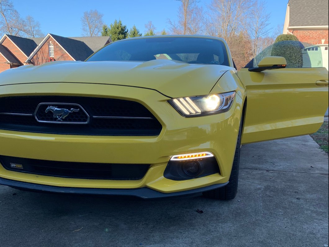 Raxiom Sequential LED Turn Signals (15-17 Mustang)