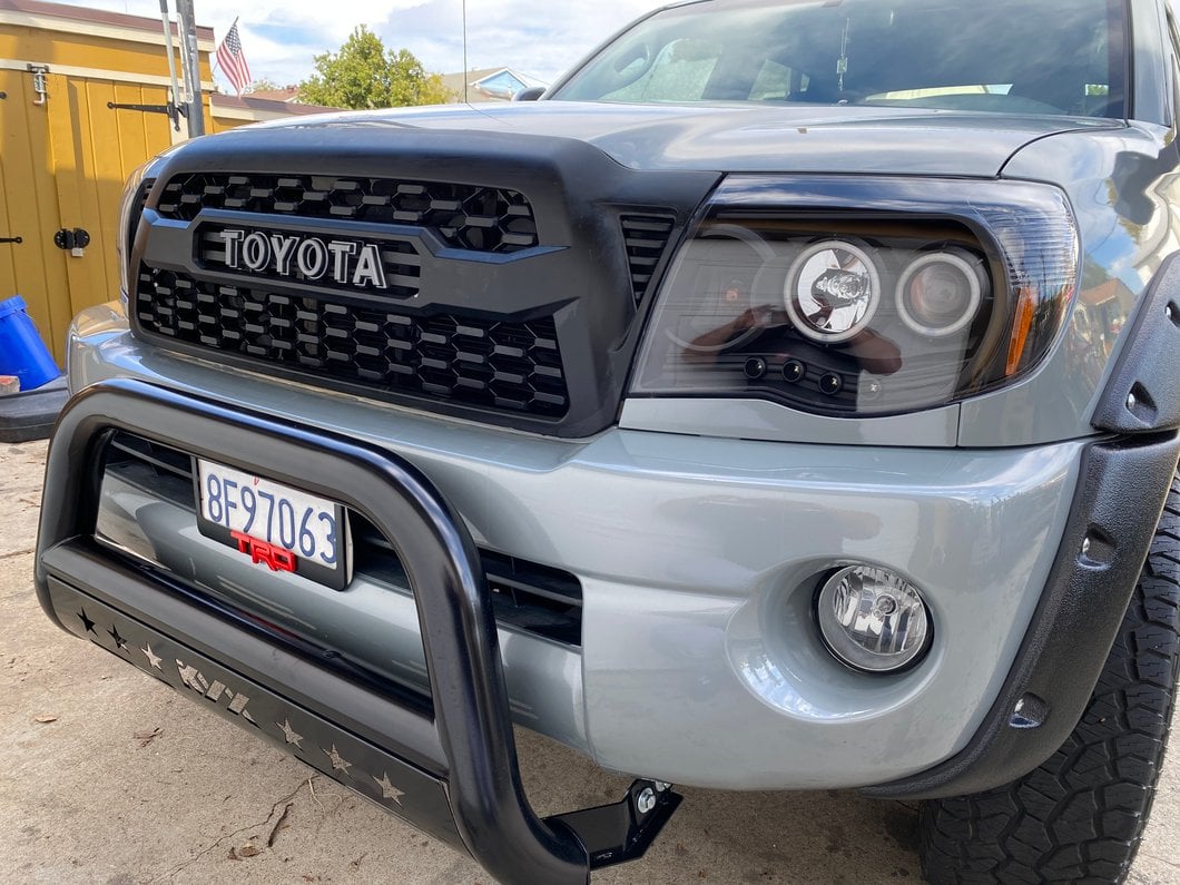 Raxiom Super White LED Halo Projector Headlights; Black Housing; Clear Lens (05-09 Tacoma)