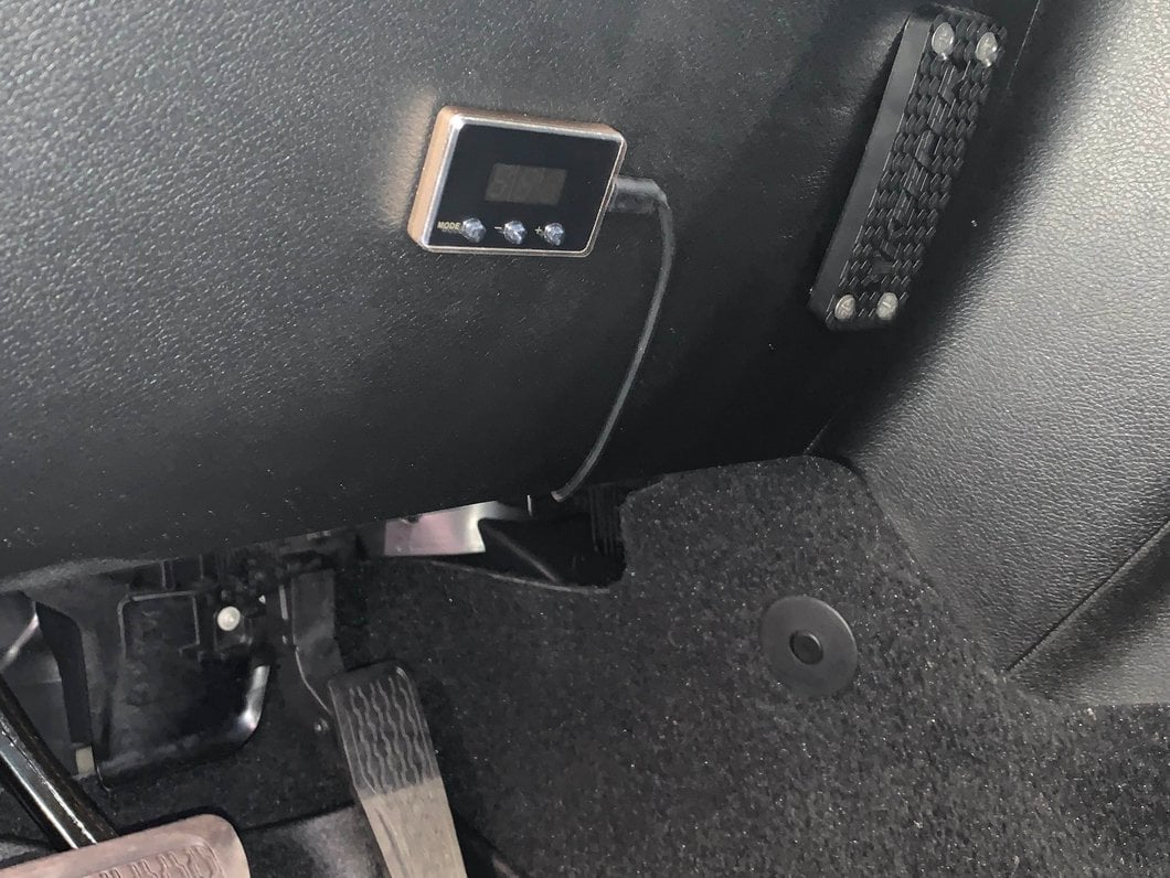 Raxiom SpeedForm Series Throttle Controller (18-25 Jeep Wrangler JL)