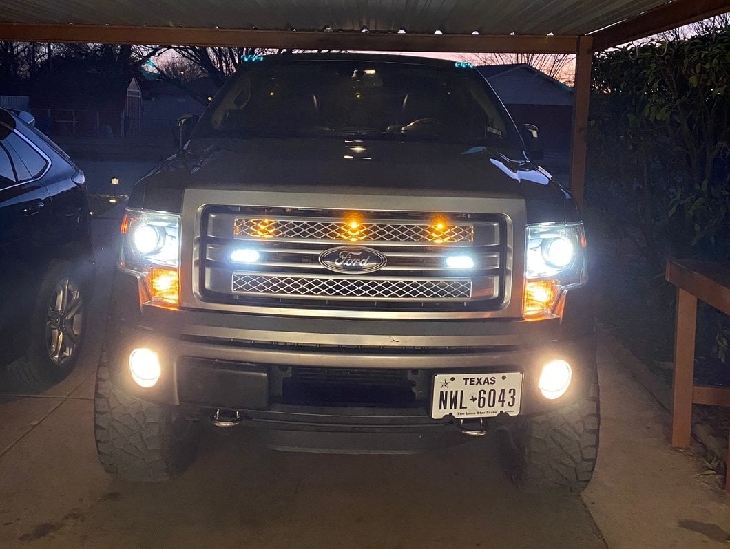 Raxiom 6-Inch Slim 6-LED Off-Road Light; Flood Beam (Universal; Some Adaptation May Be Required)