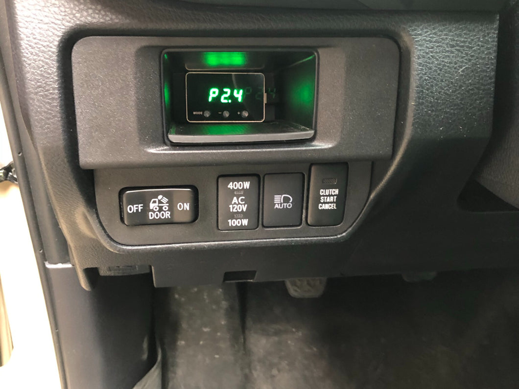 Raxiom SpeedForm Series Throttle Controller (05-23 Tacoma)