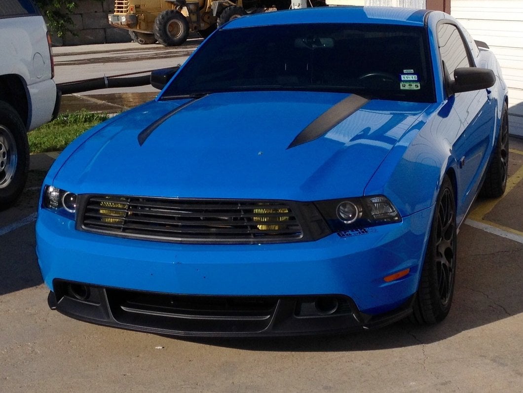 Raxiom CCFL Halo Projector Headlights; Black Housing; Clear Lens (10-12 Mustang w/ Factory Halogen Headlights)