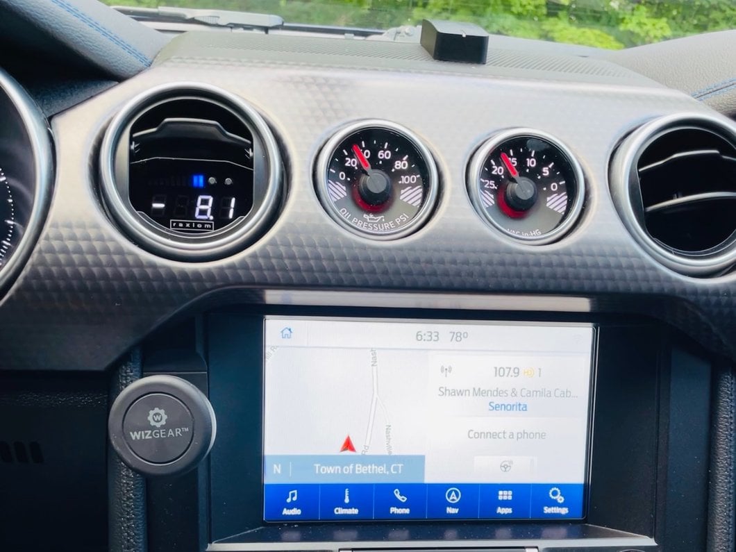 Raxiom Vent Integrated Boost Gauge with Vent Housing (15-23 Mustang)