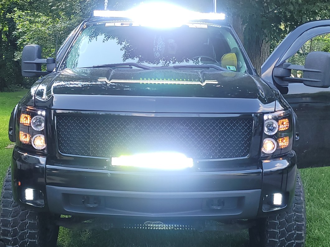 Raxiom LED Halo Projector Headlights; Black Housing; Clear Lens (07-13 Silverado 1500)